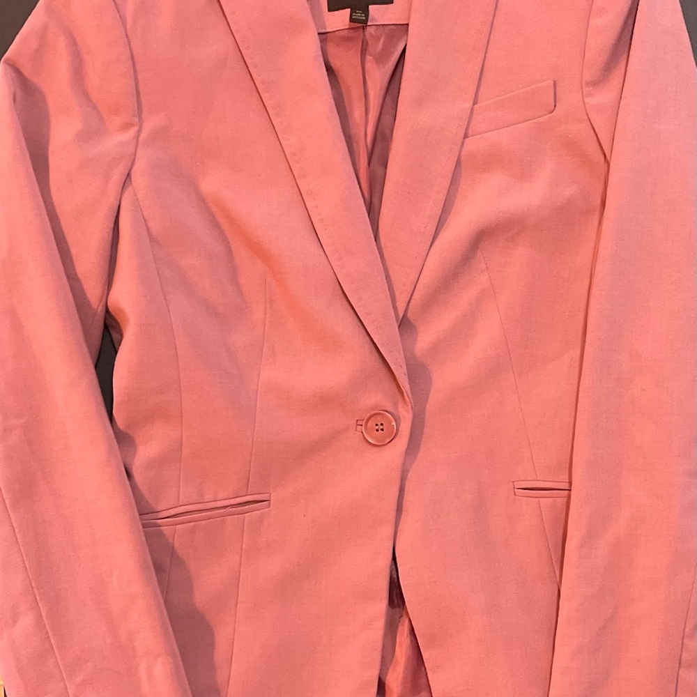 The limited/extra small/pink blazer